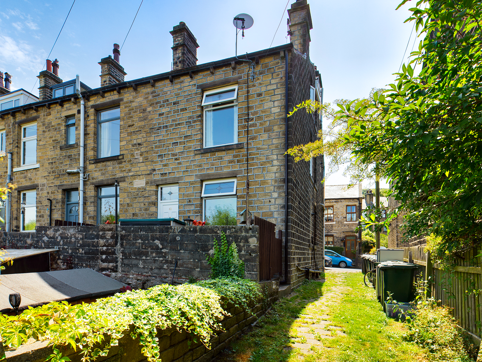 2 bedroom Terraced House Brougham Road, HD7 Property Search Strike