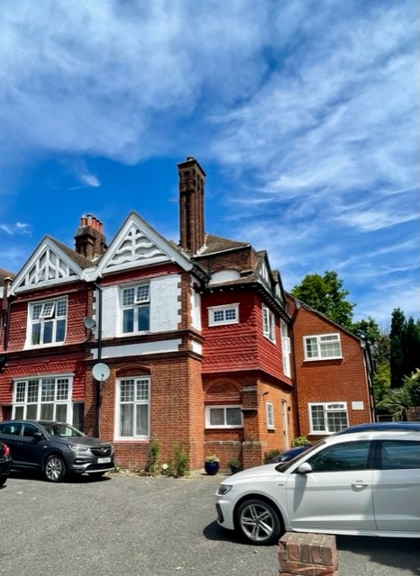 1 bedroom Flat Oakwood Avenue, BR3 Property Search Strike