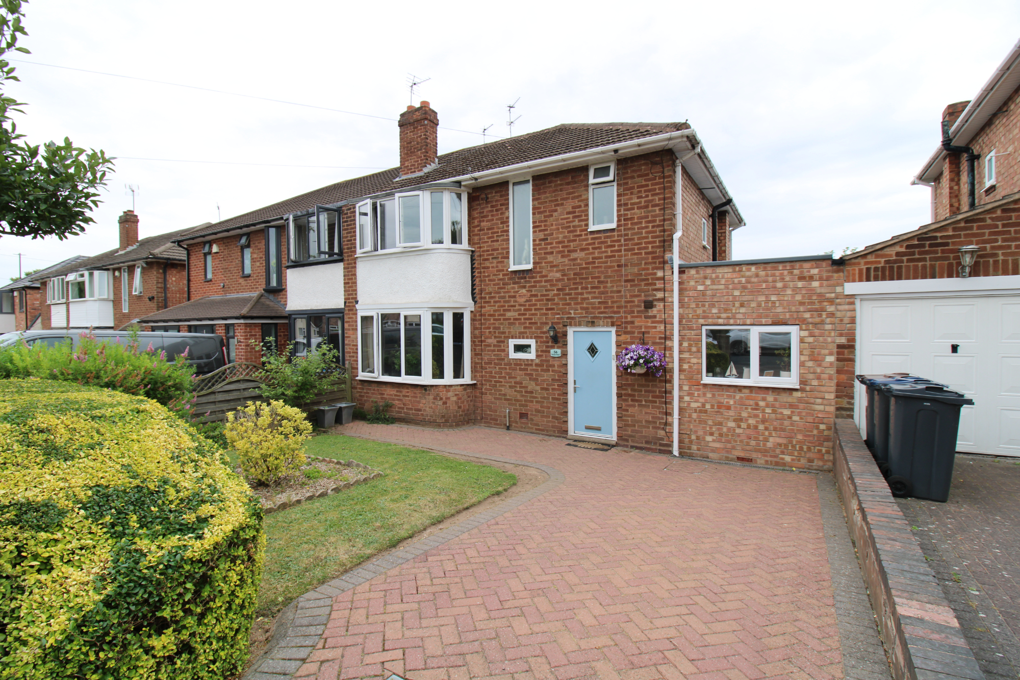 3 bedroom Semidetached House Rosslyn Road, B76 Property Search