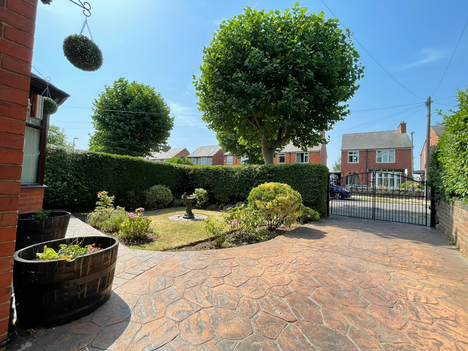 3 bedroom Detached House Springfield Avenue, S40 Property Search