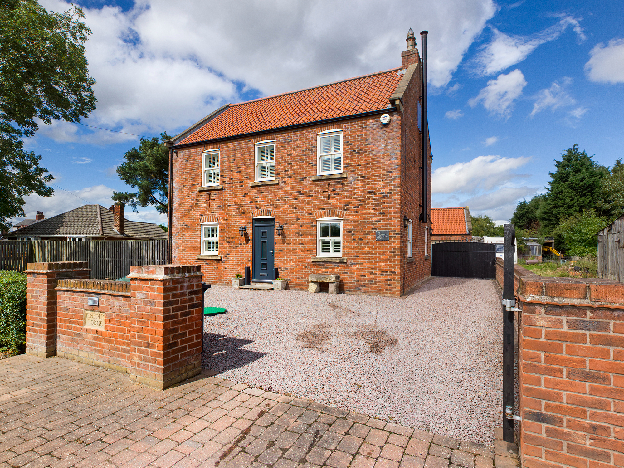 4 bedroom Detached House Pinfold Lane, DN7 Property Search Strike