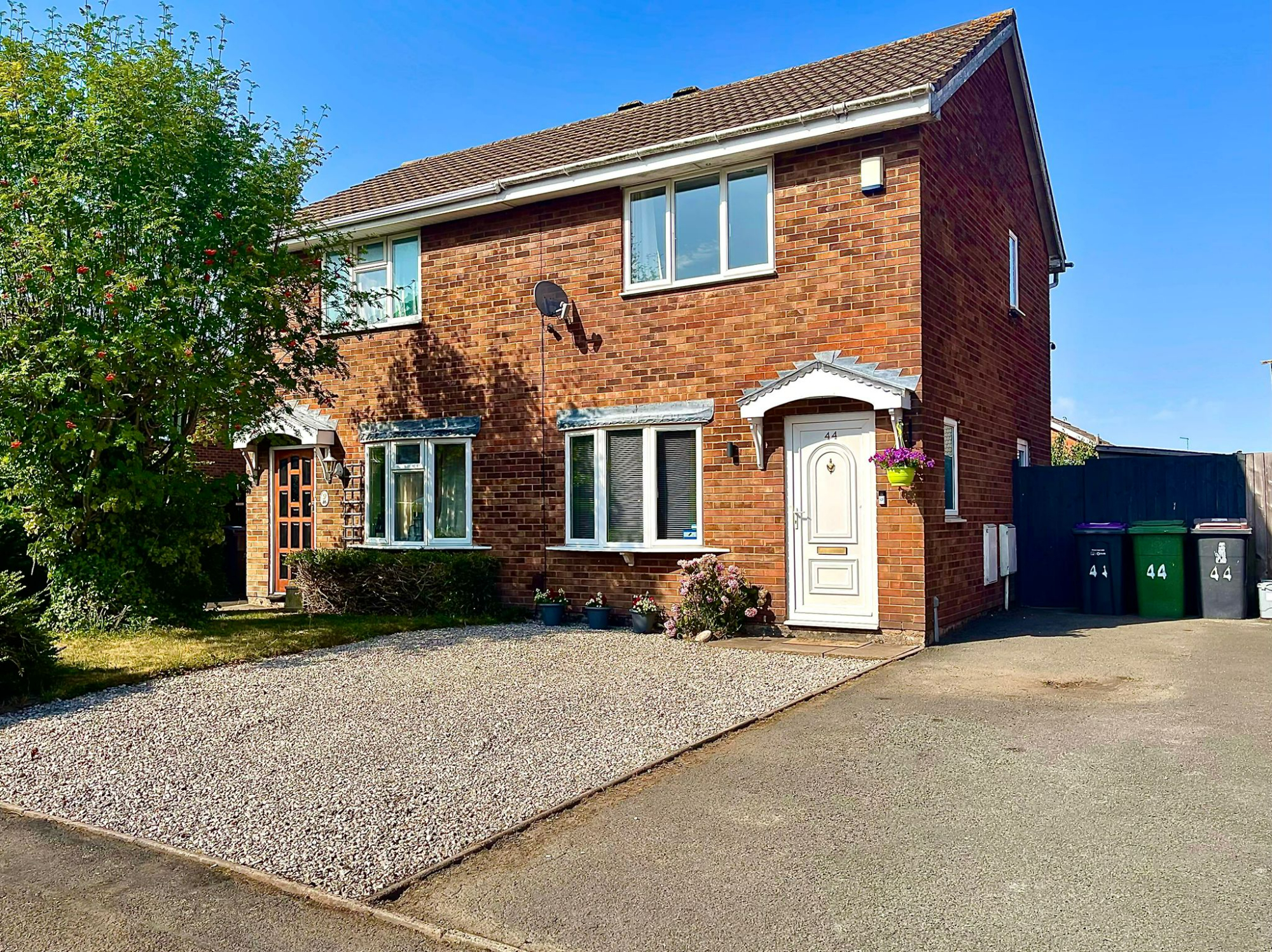 2 bedroom Semidetached House Walker Crescent, TF2 Property Search