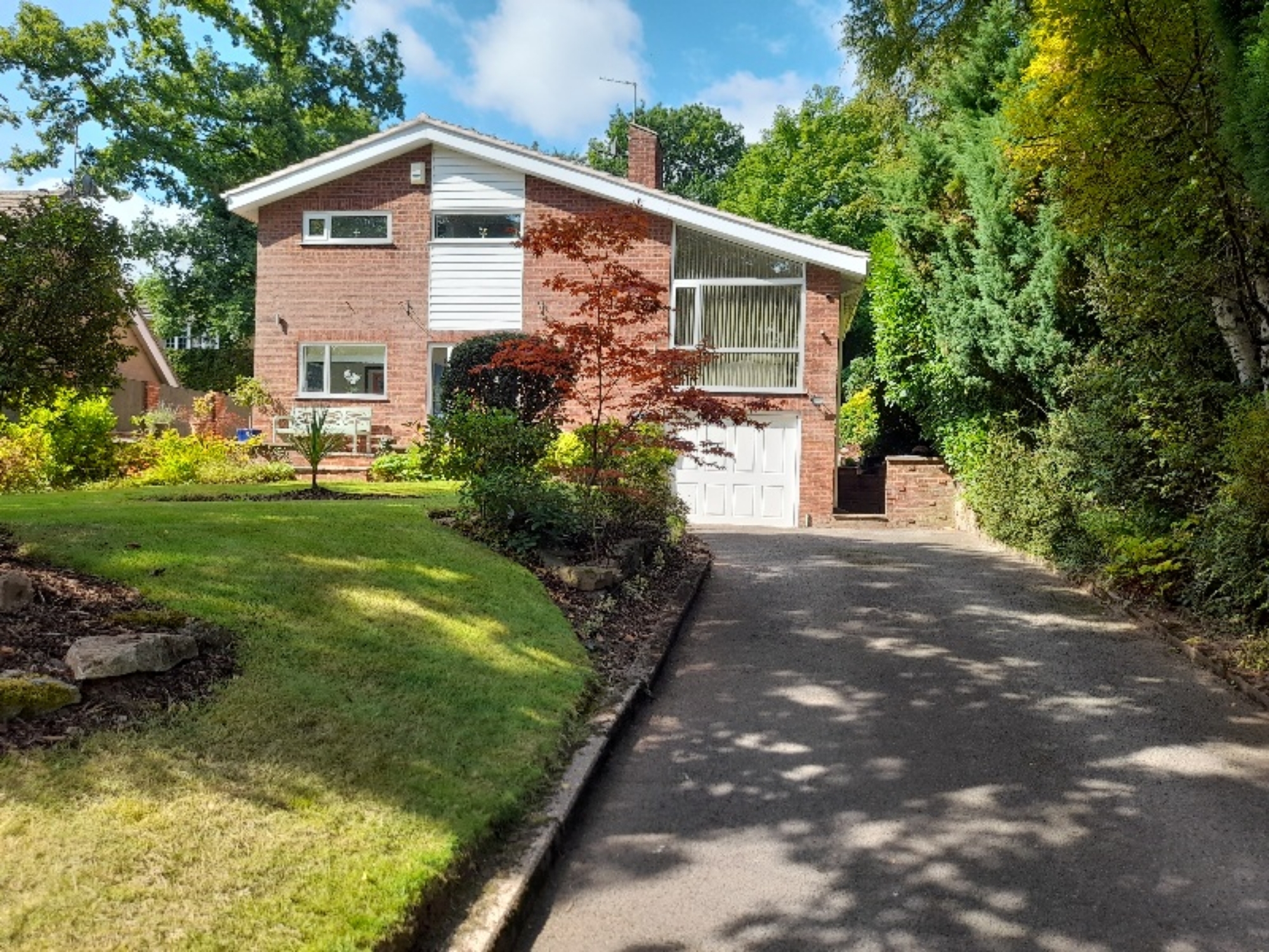 3 bedroom Detached House Heighley Castle Way, CW3 Property Search