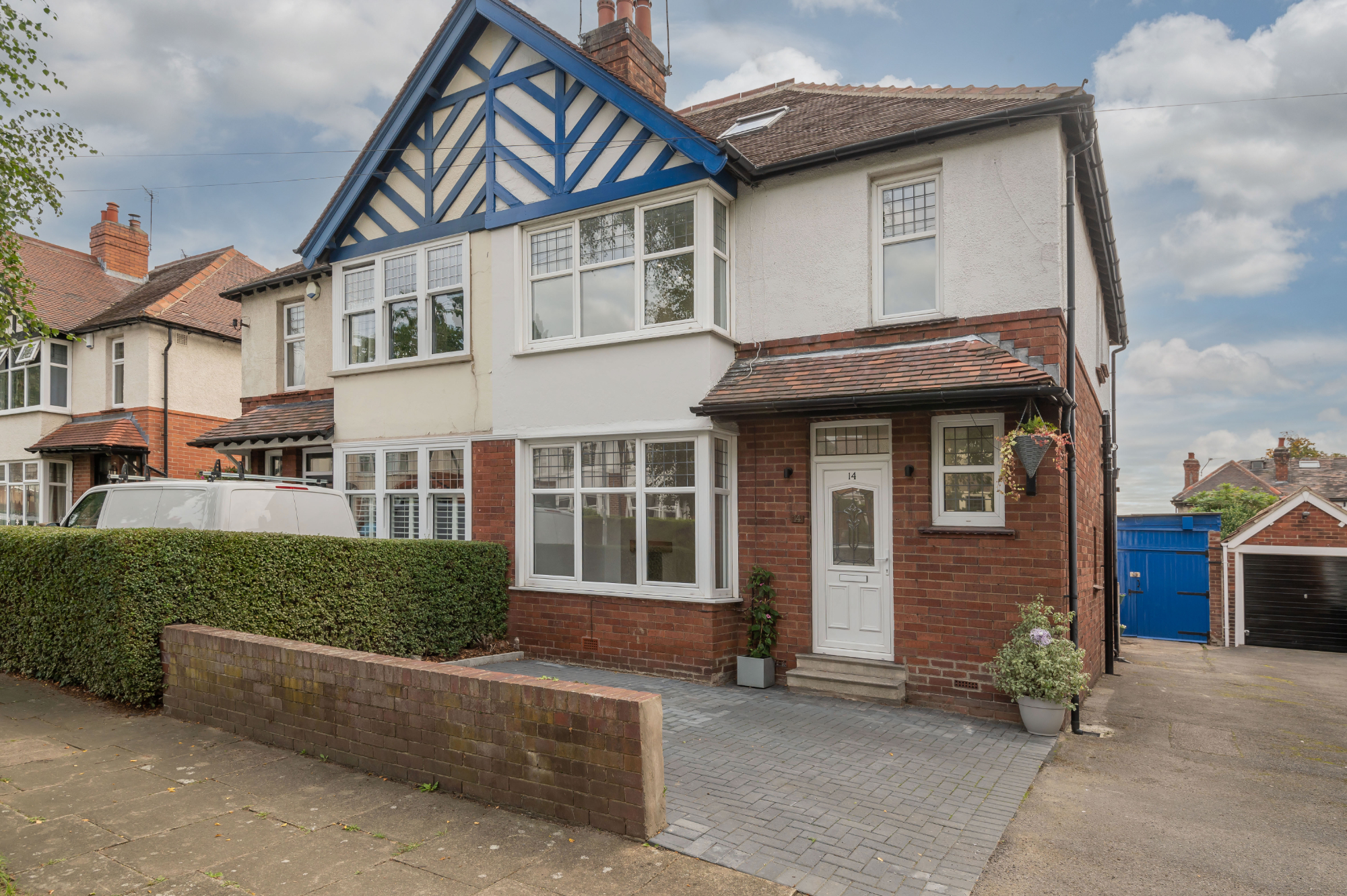 4 bedroom Semidetached House Ashleigh Avenue, WF2 Property Search