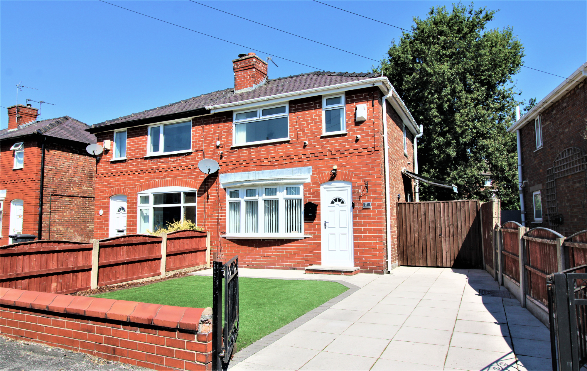 2 bedroom Semidetached House Cliftonville Road, WA1 Property