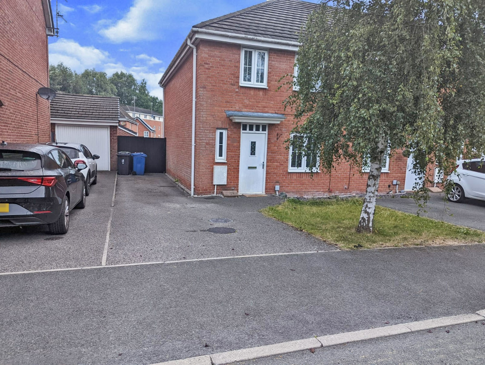 3 bedroom Terraced House Wintergreen Close, WN7 Property Search
