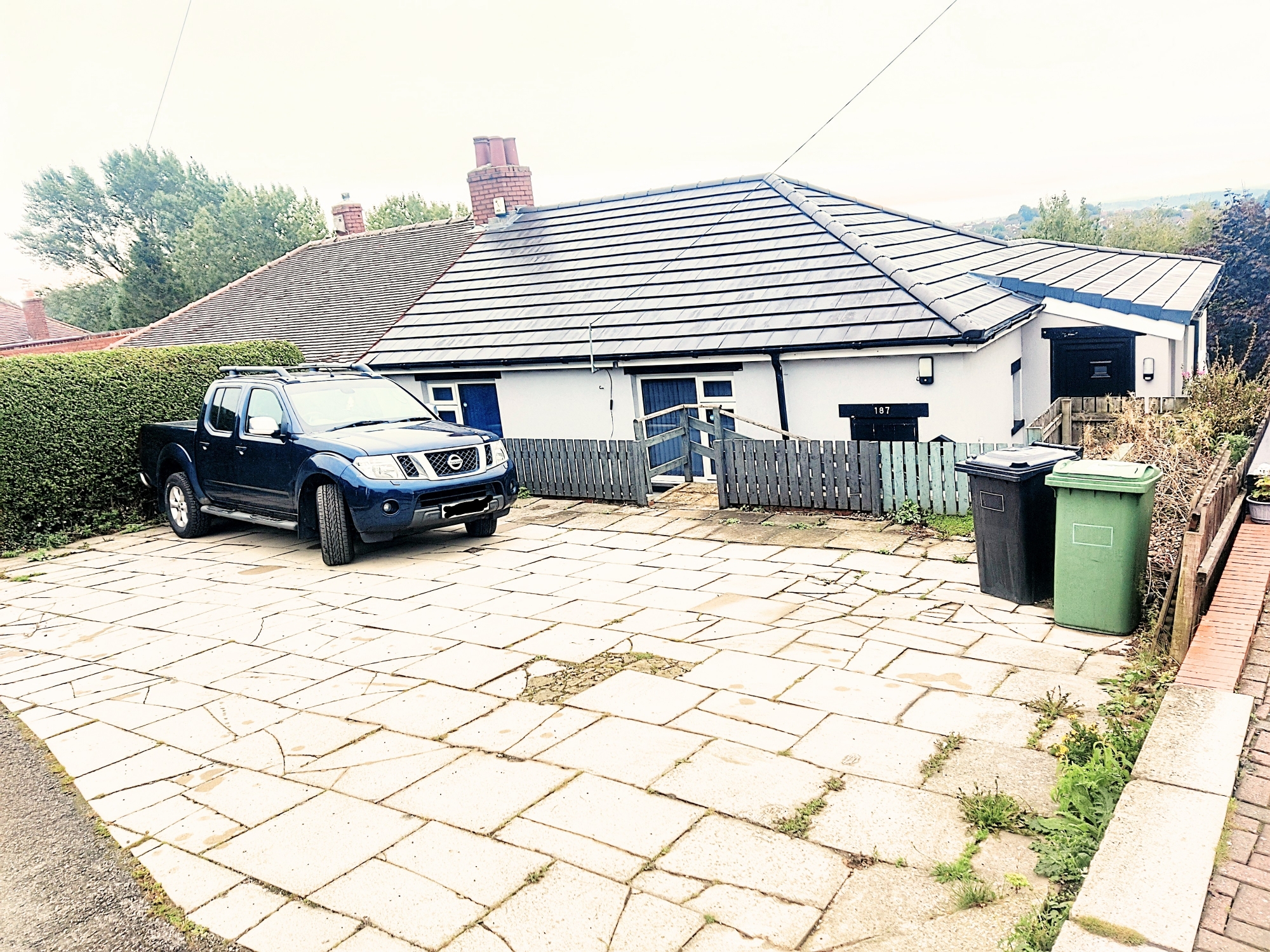 3 bedroom Bungalow Raikes Lane, WF17 Property Search Strike
