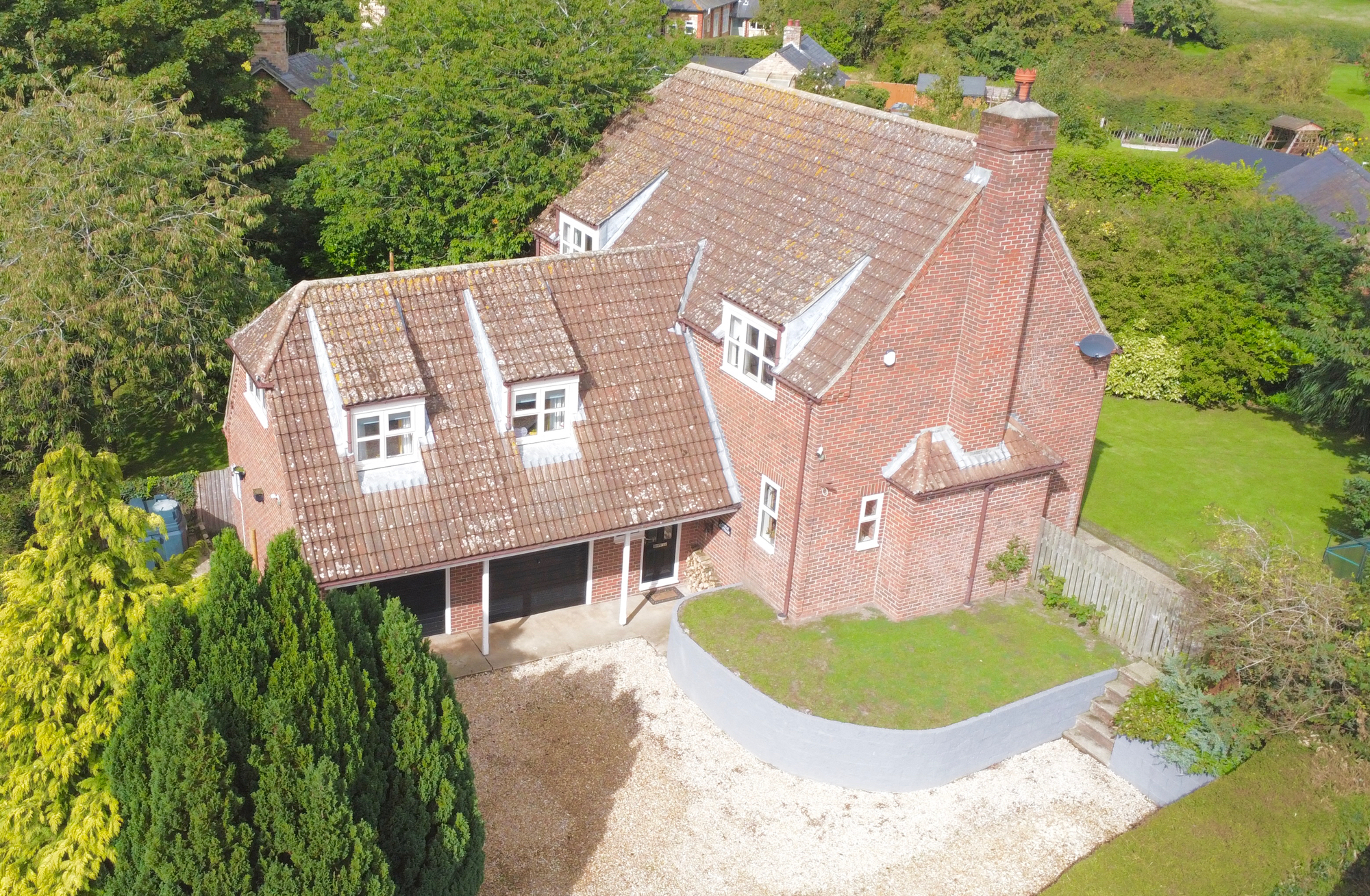 5 bedroom Detached House Station Road, South Willingham, LN8