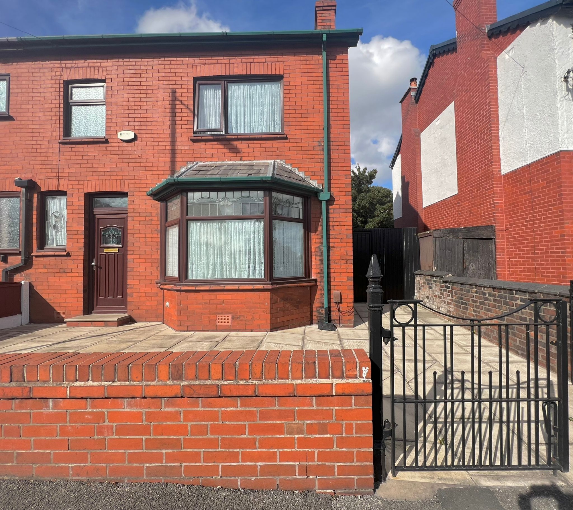 2 bedroom Semidetached House Old Lane, L34 Property Search Strike