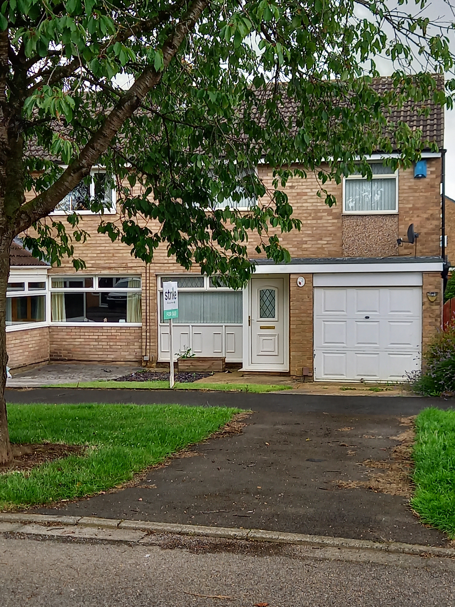 3 bedroom Semidetached House Gayton Sands, Acklam, TS5 Property