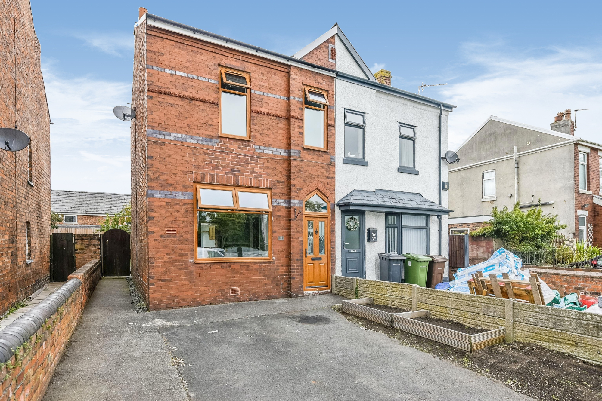 2 bedroom Semidetached House Compton Road, PR8 Property Search