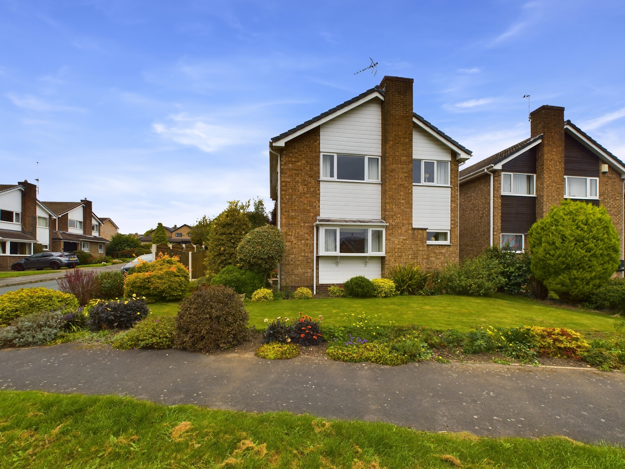 4 bedroom Detached House Mountbatten Avenue, WF2 Property Search