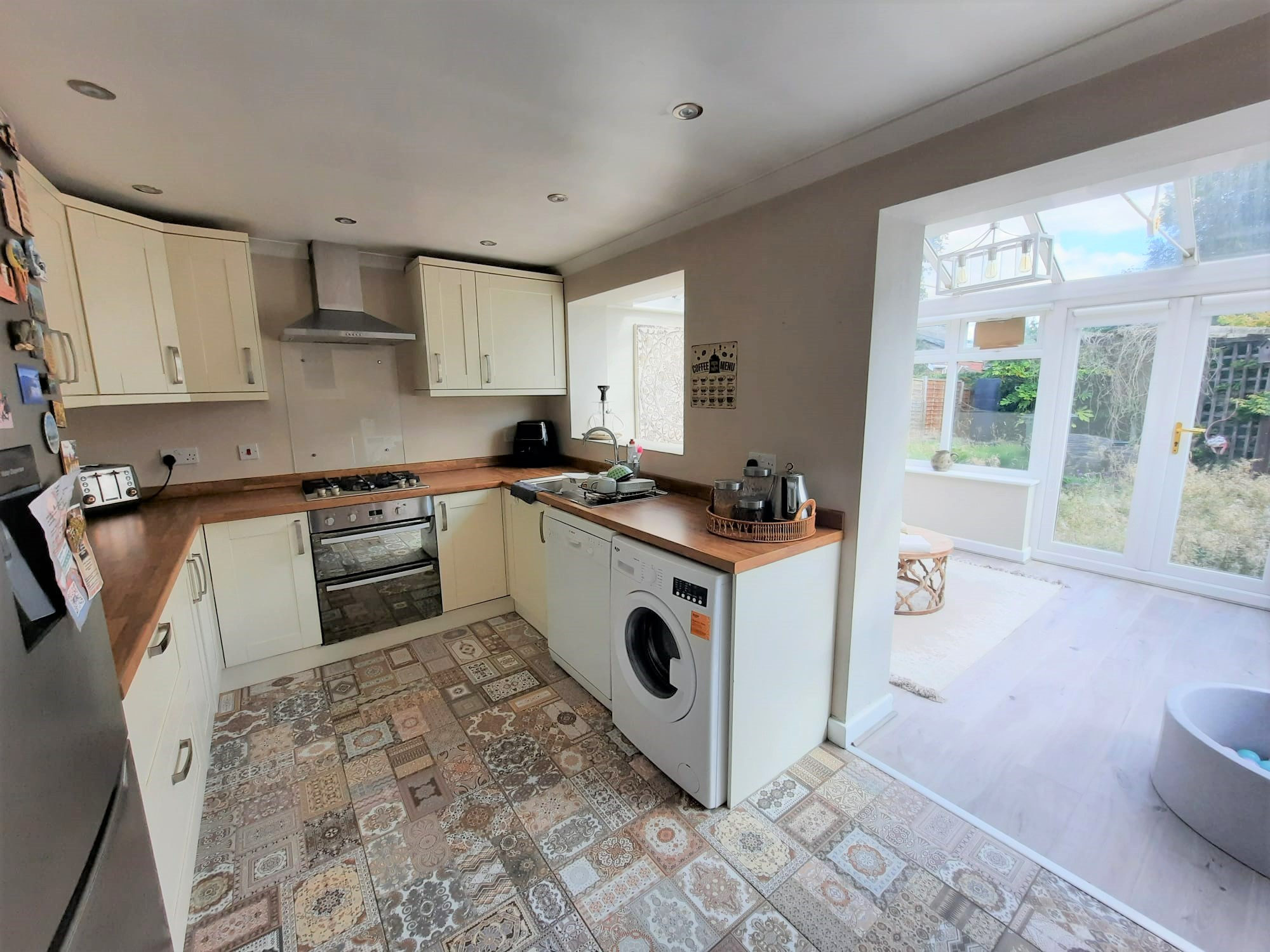 3 bedroom Semidetached House Dorac Avenue, SK8 Property Search