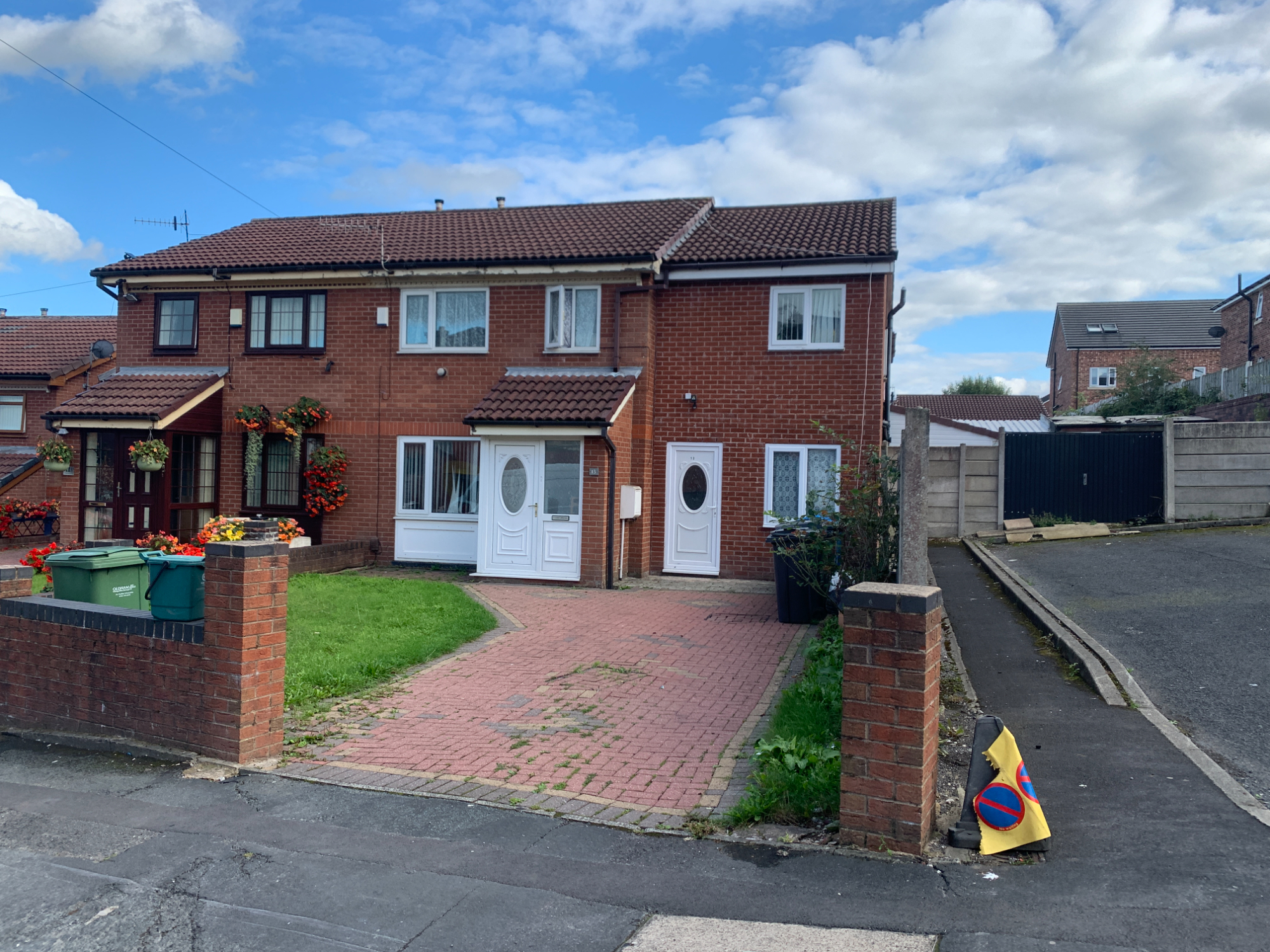 6 bedroom Semidetached House Wellington Road, OL8 Property Search