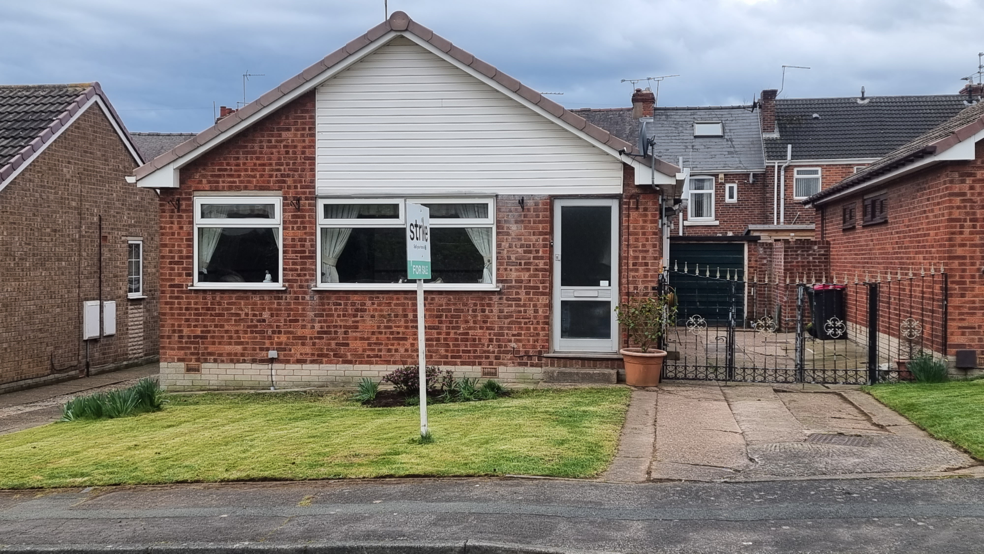 3 bedroom Bungalow Bramble Way, West Melton, S63 Property Search