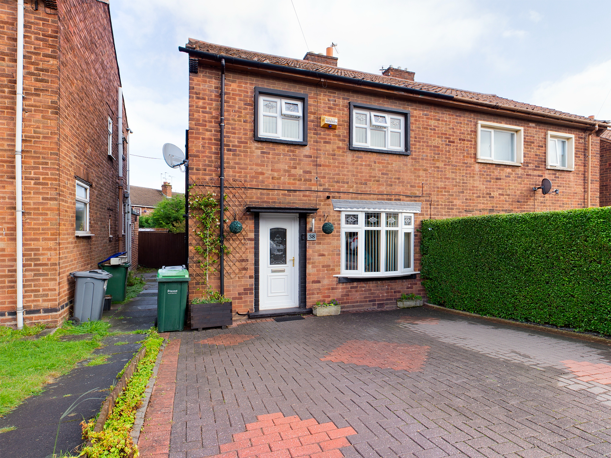 3 Bedroom Semi-detached House - Ivy House Road, B69 | Property Search ...