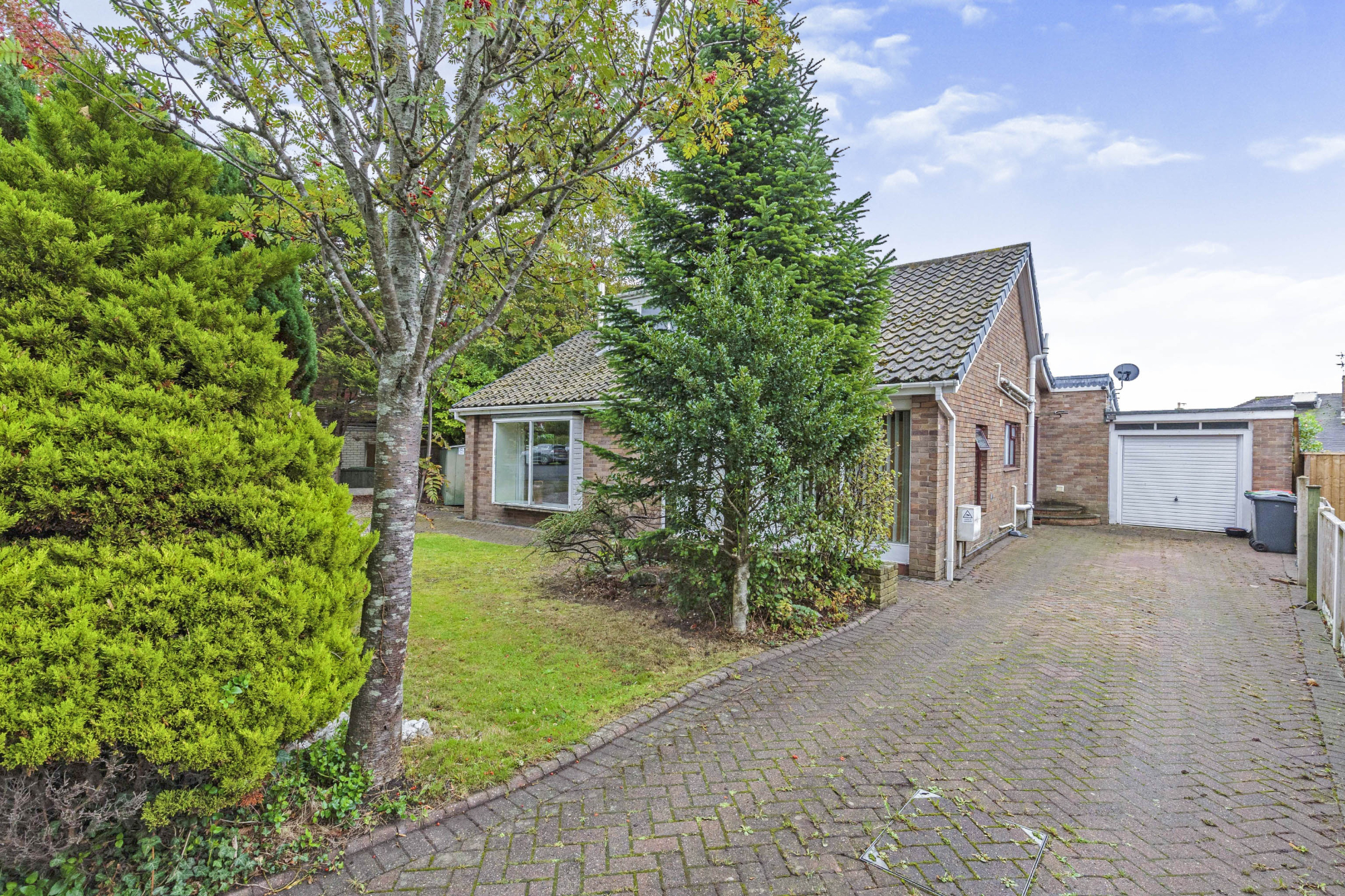 4 bedroom Detached House Garstang Road East, FY6 Property Search