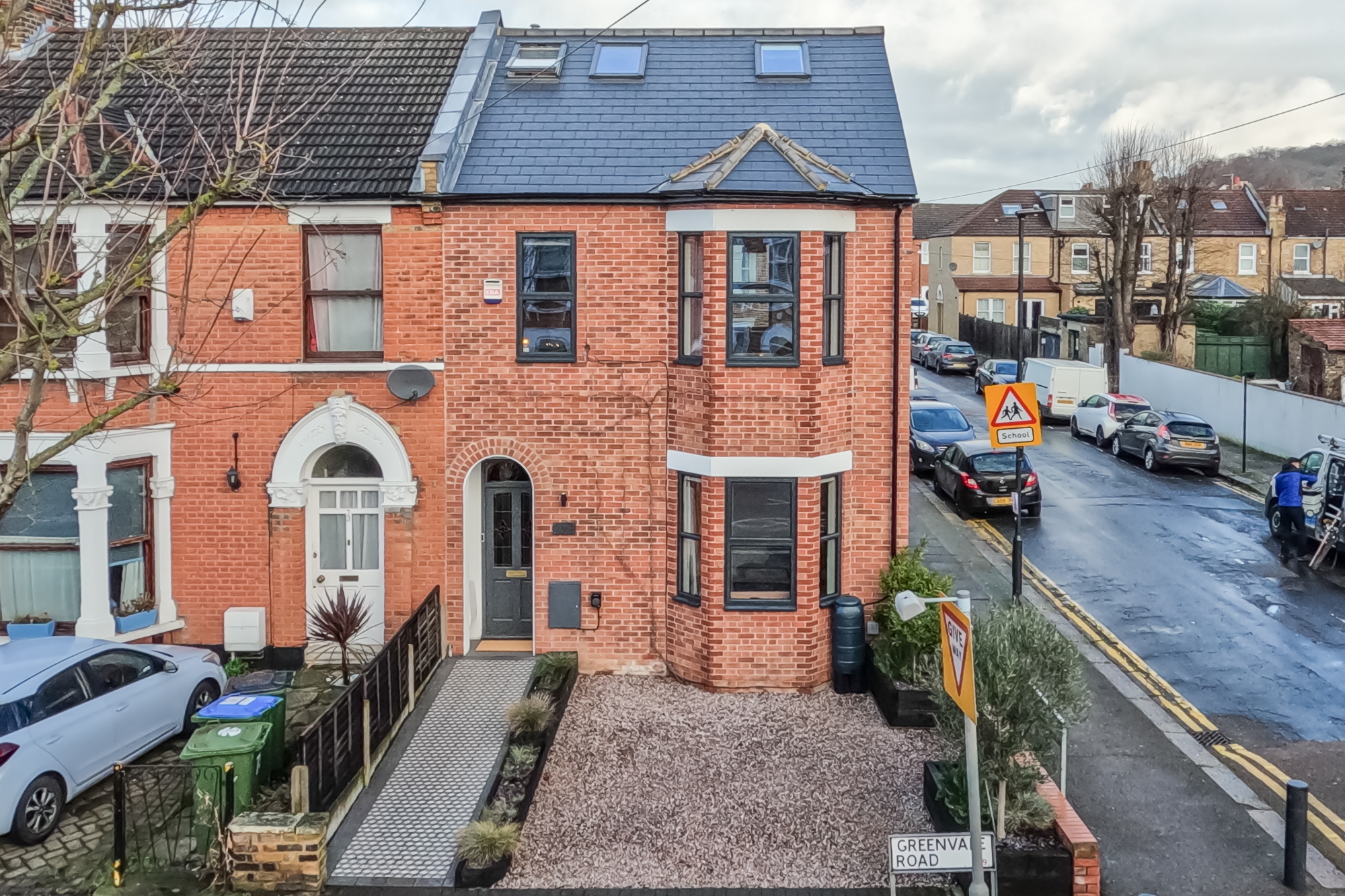 4 bedroom End of terrace House Greenvale Road, SE9 Property Search