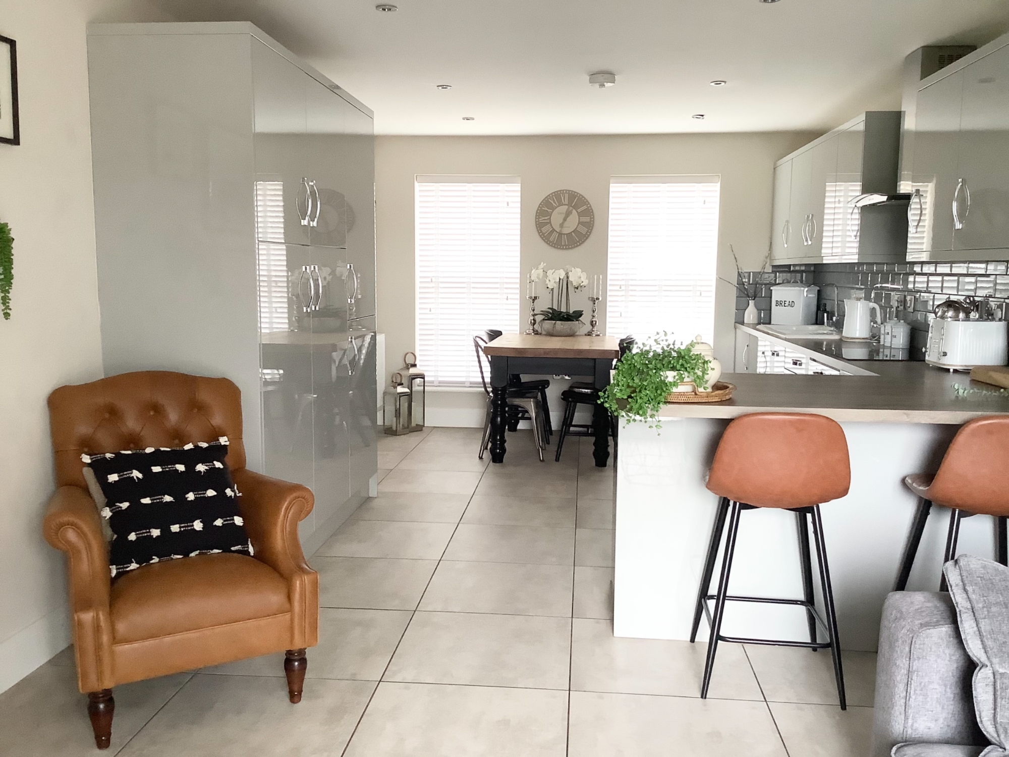 4 bedroom Terraced House Blossom Grove, DN22 Property Search Strike