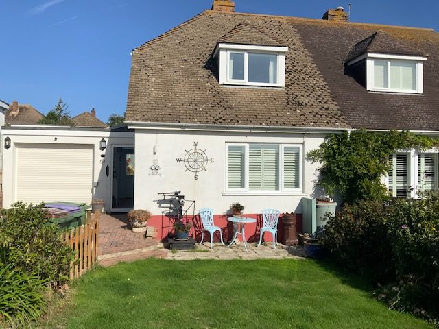 2 bedroom Semidetached House Naildown Road, CT21 Property Search