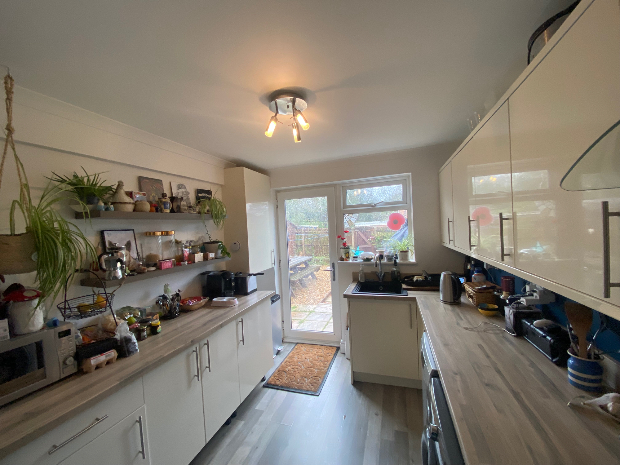 3 bedroom Terraced House Culver Road, RG21 Property Search Strike