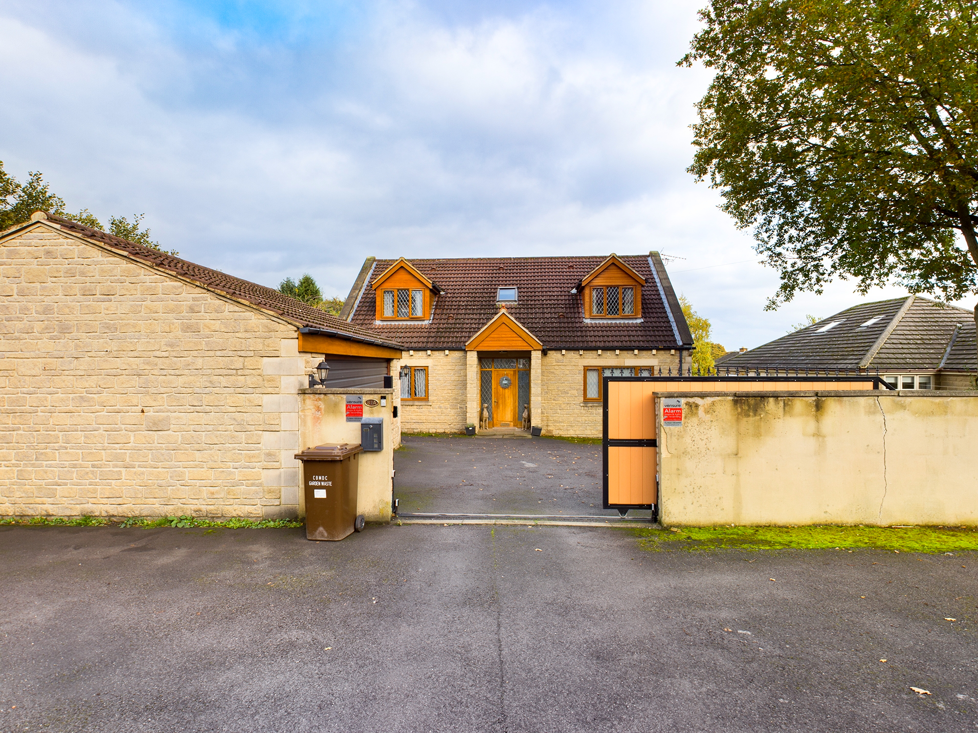 5 bedroom Detached House Moorside Road, BD2 Property Search Strike