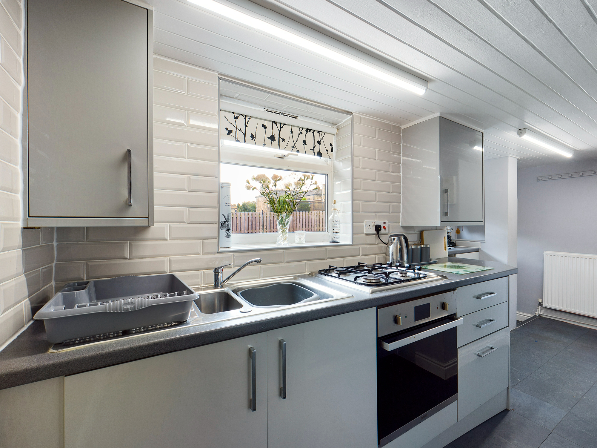 1 bedroom Terraced House Howard Park, BD19 Property Search Strike