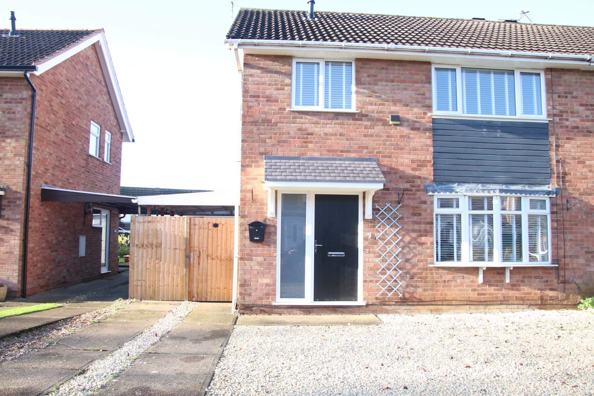 3 bedroom Semidetached House Laxton Close, LE18 Property Search