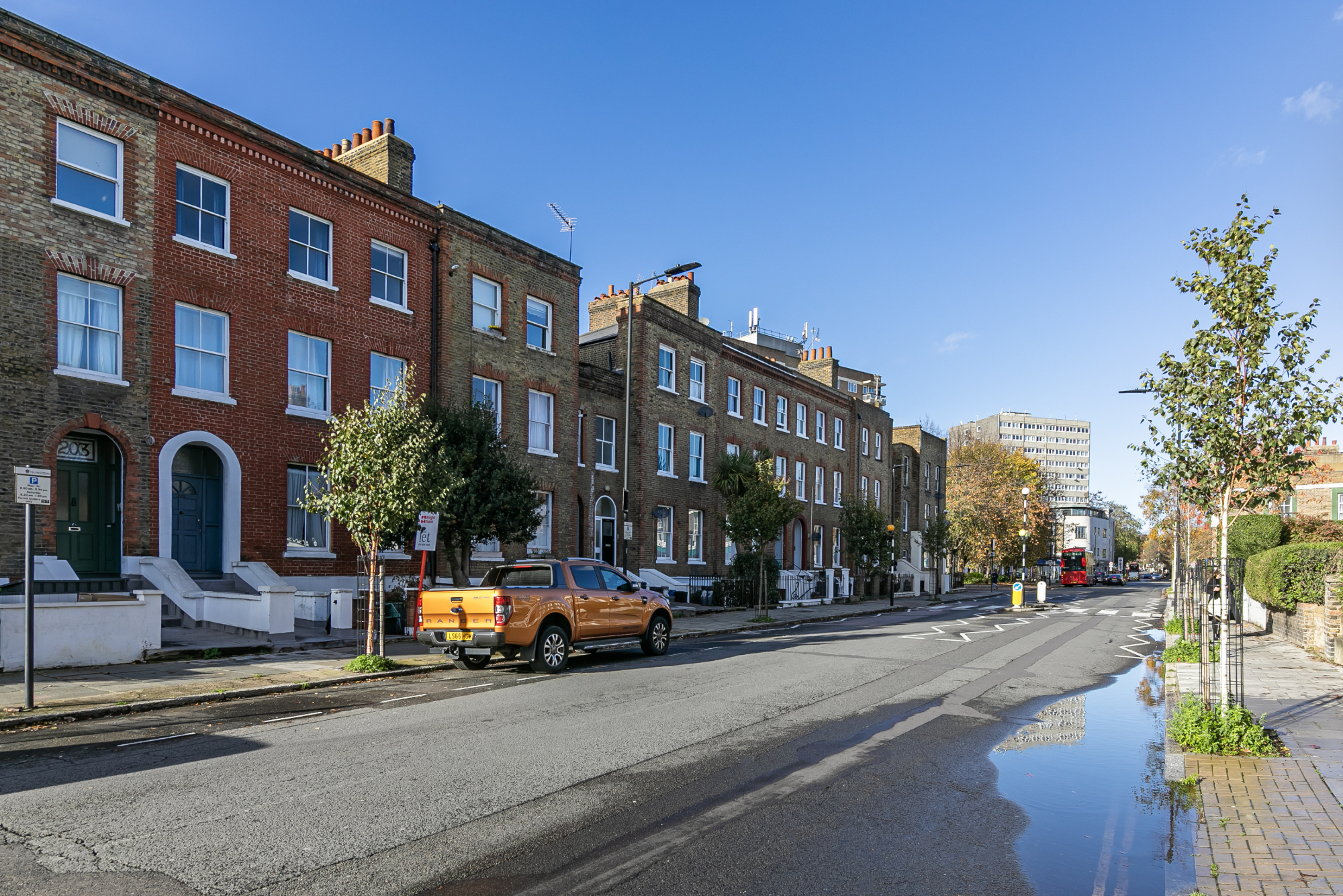 2 bedroom Southgate Road, N1 Property Search Strike