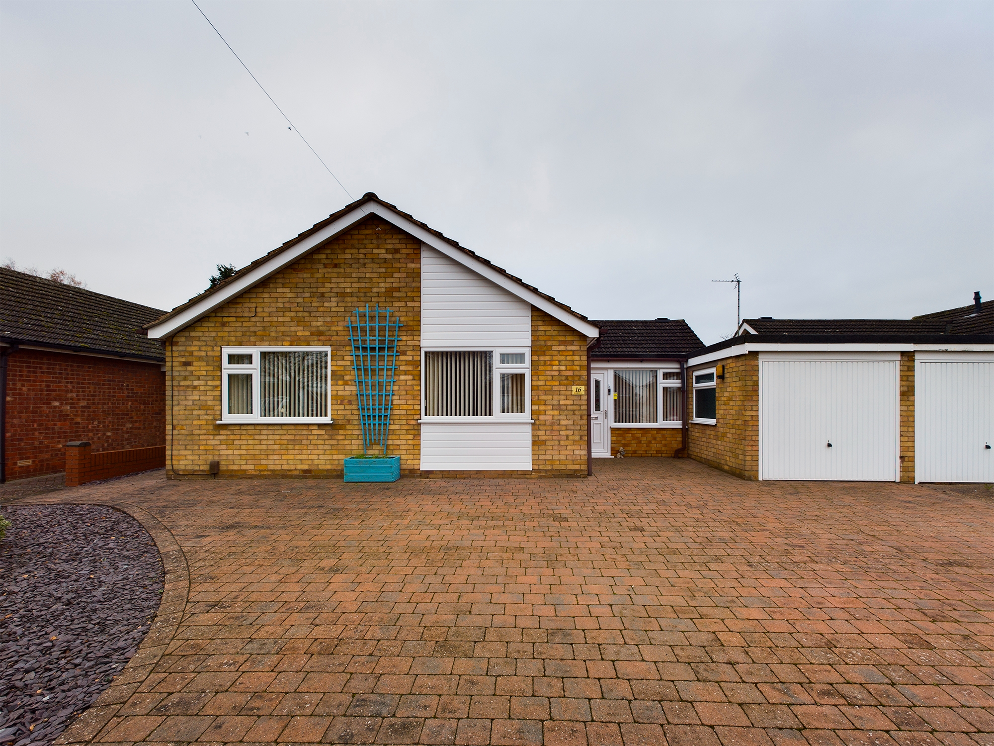 3 bedroom Bungalow Brookfield Avenue, LN2 Property Search Strike