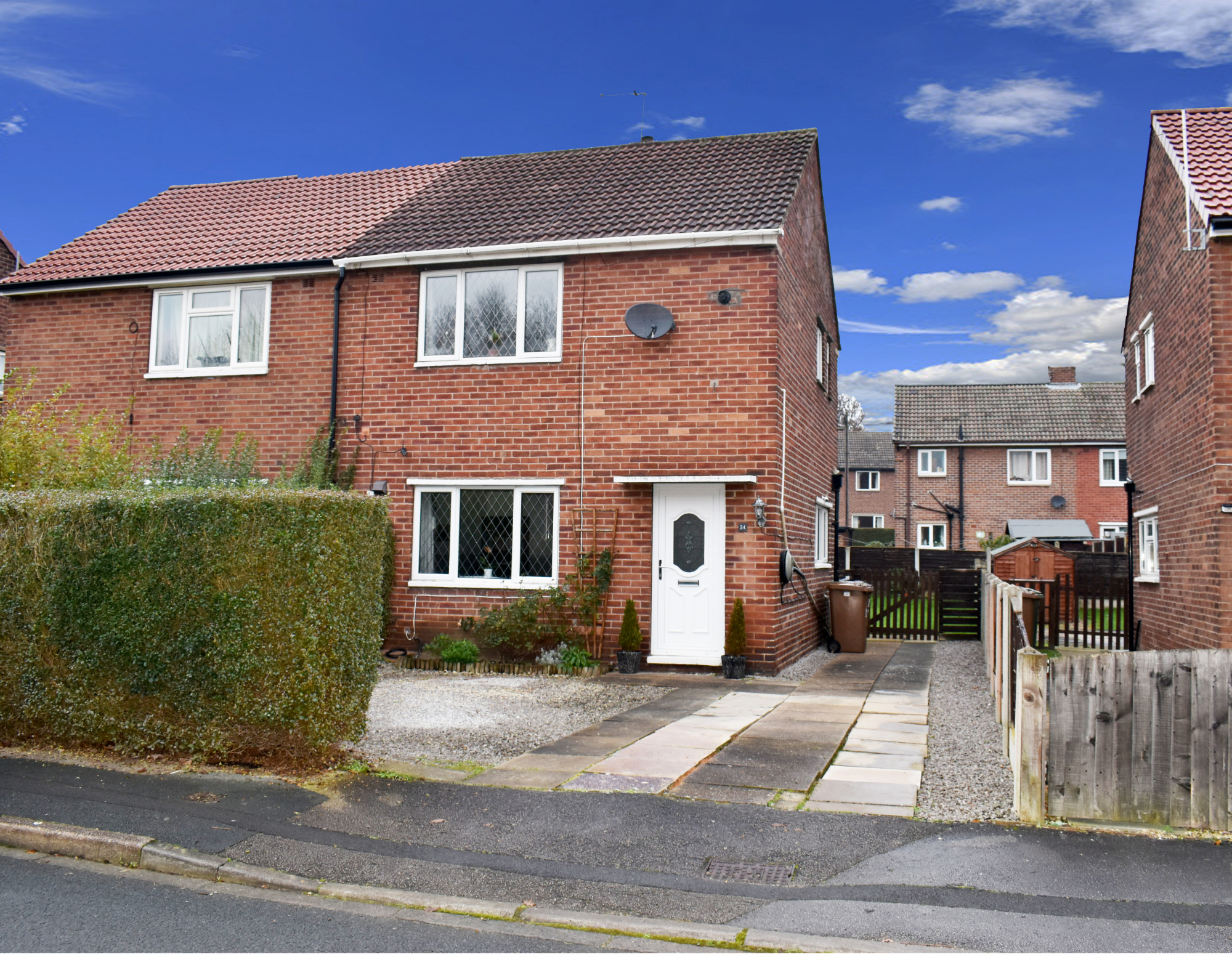 2 bedroom Semidetached House Dodworth Drive, WF2 Property Search