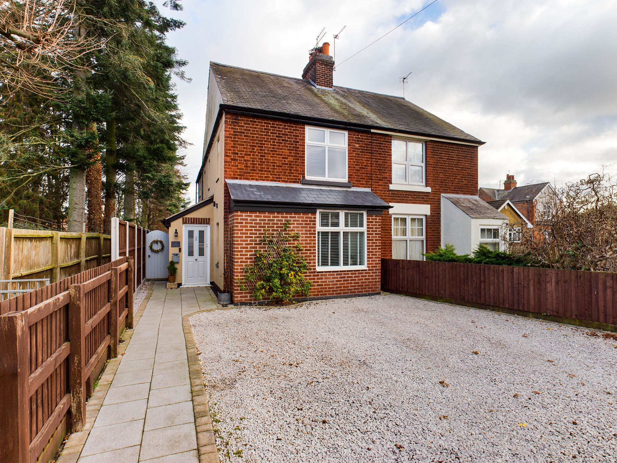 2 bedroom Semidetached House Cosby Road, LE19 Property Search Strike