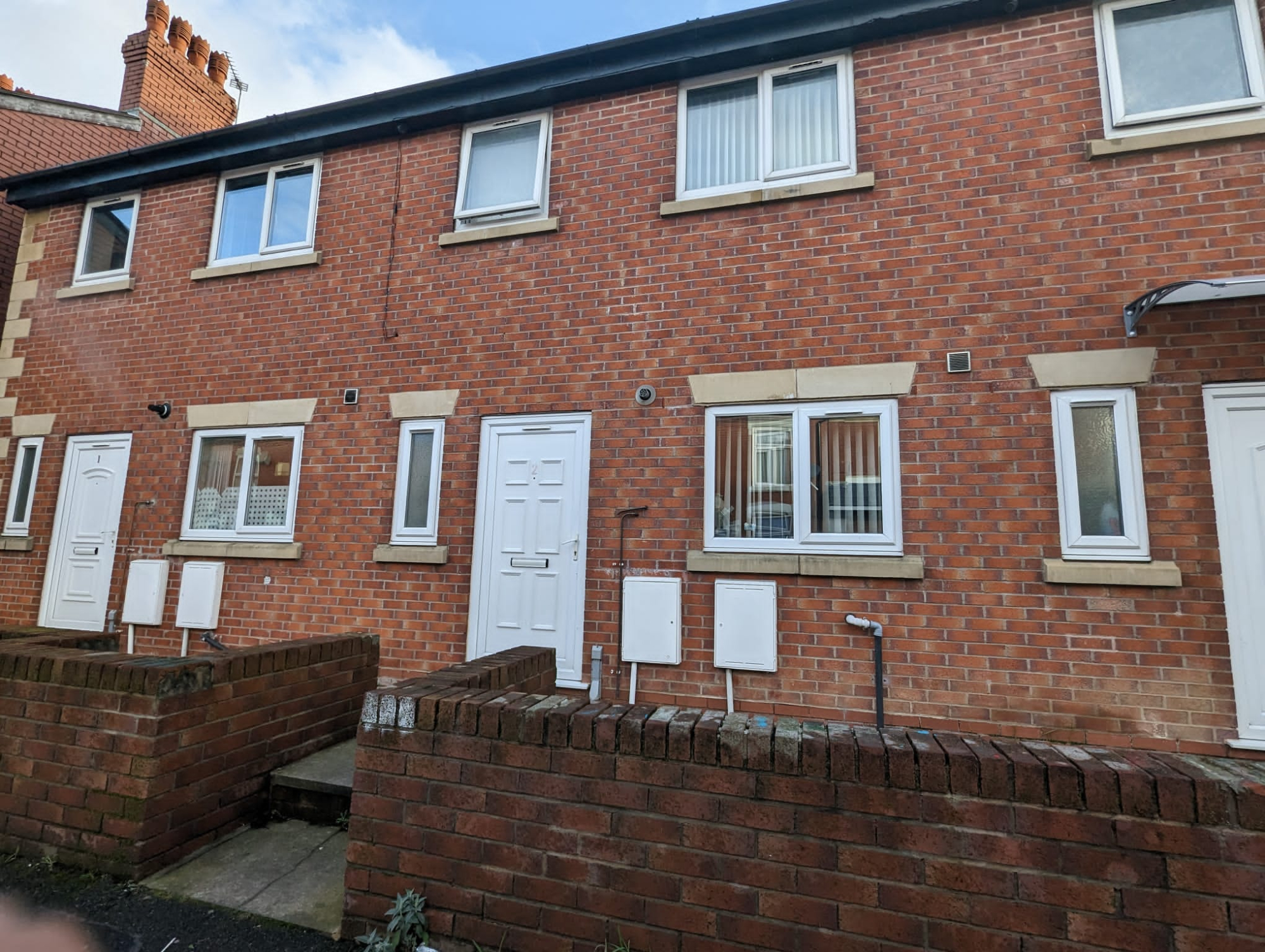 4 bedroom Terraced House Blandford Court, OL6 Property Search Strike