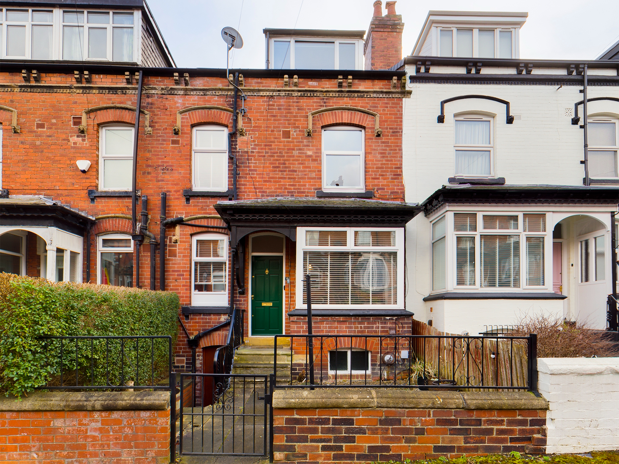 2 bedroom Terraced House Methley View, LS7 Property Search Strike