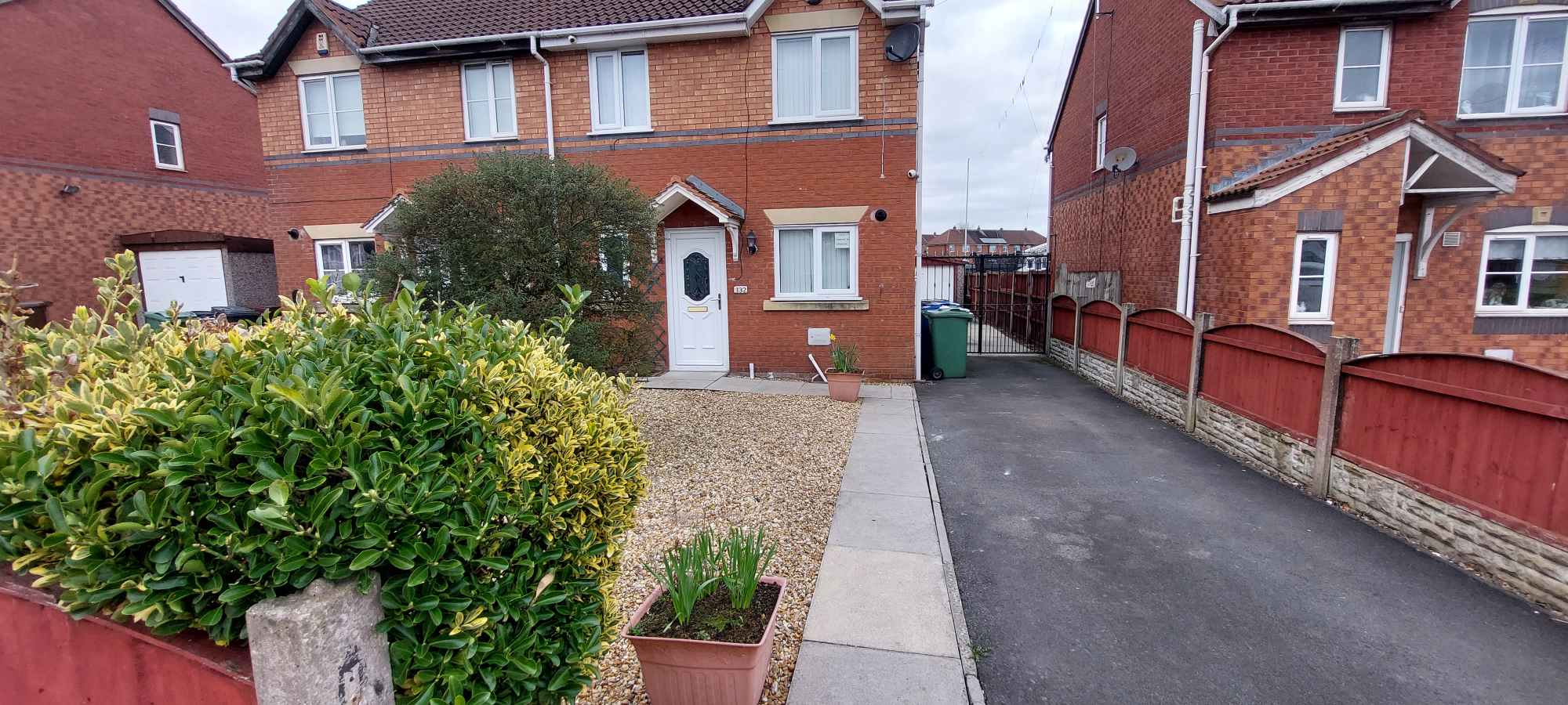 3 bedroom Semidetached House Sherwood Drive, WN5 Property Search Strike