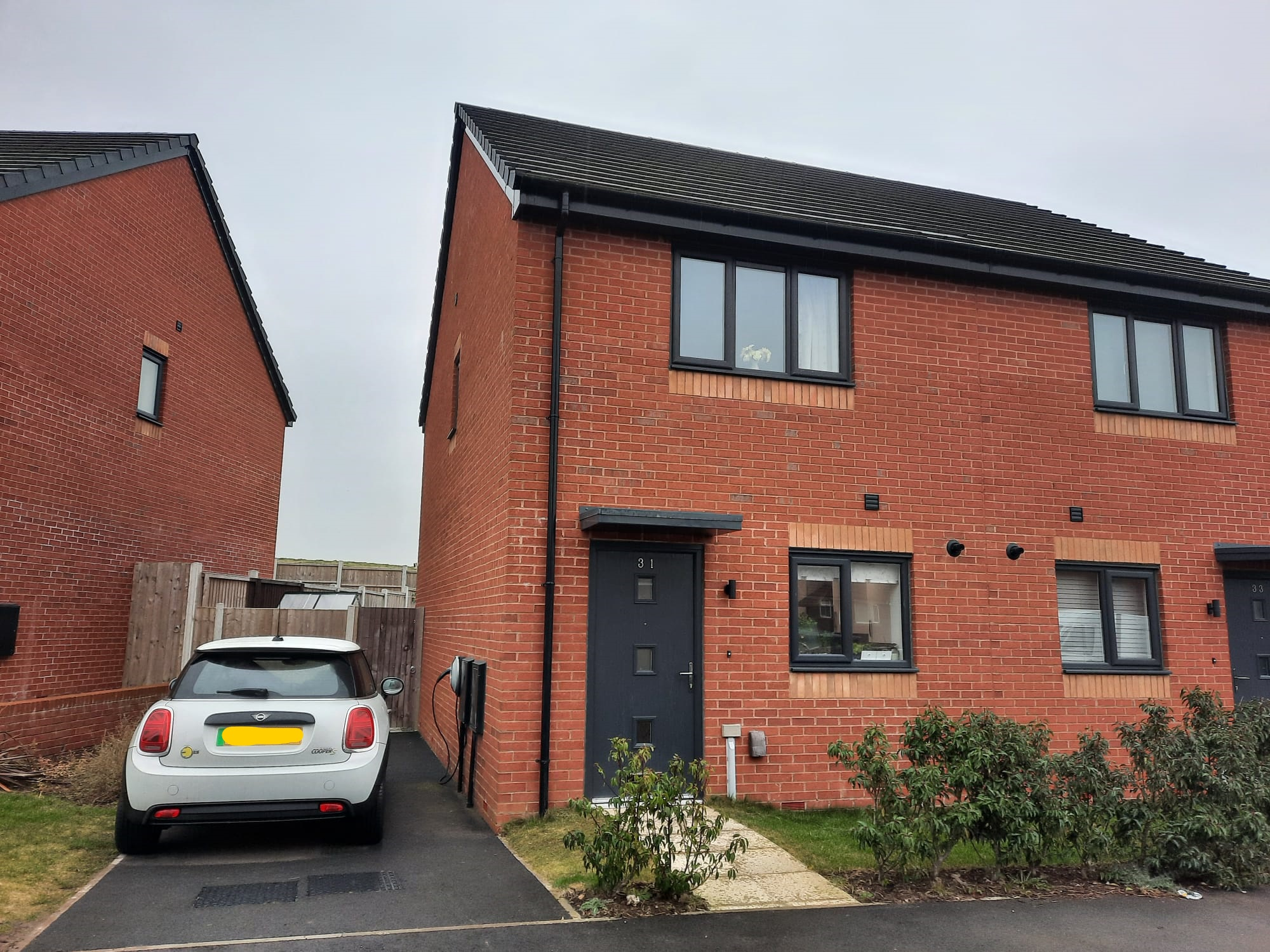 2 bedroom Semidetached House Toll Gate Close, M29 Property Search