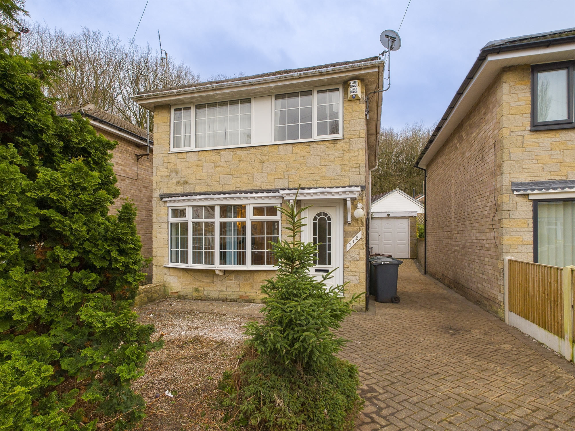 3 bedroom Detached House Southleigh Road, LS11 Property Search Strike