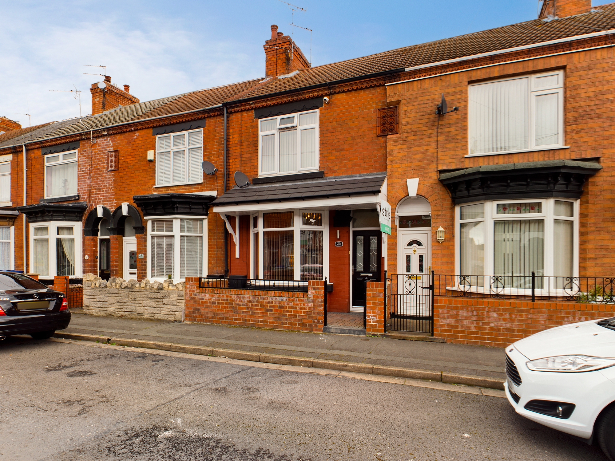 2 bedroom Terraced House Broughton Avenue, DN5 Property Search Strike