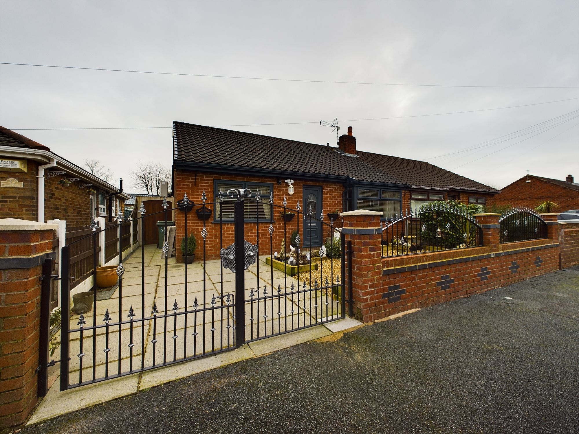 2 bedroom Bungalow Maple Avenue, WN2 Property Search Strike