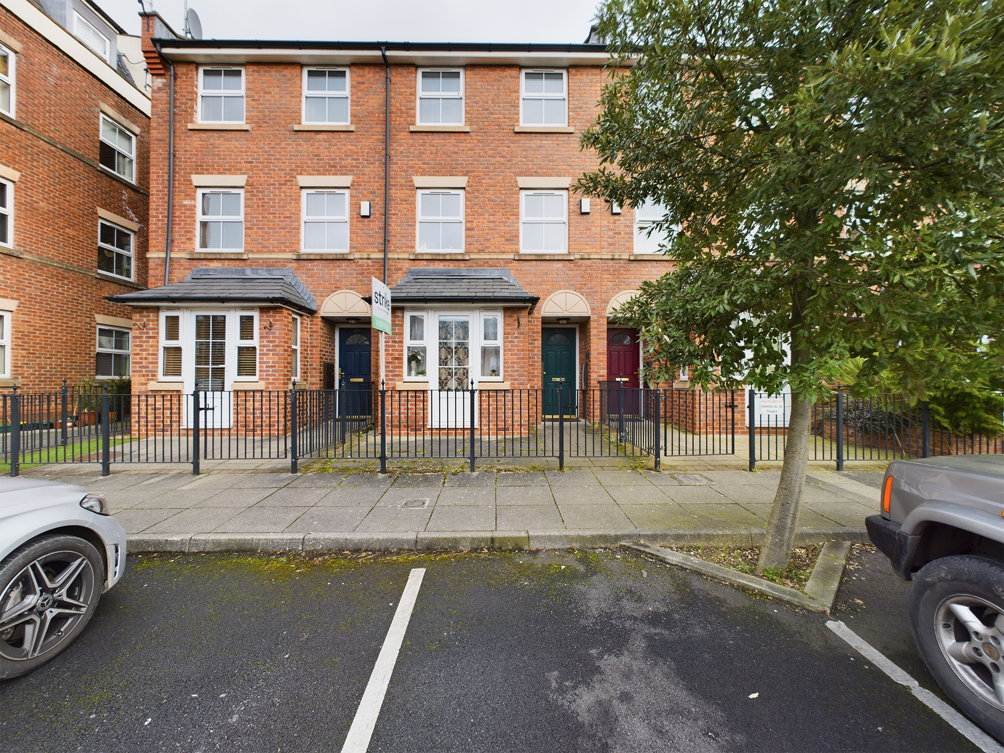 5 bedroom Terraced House Bandy Fields Place, M7 Property Search