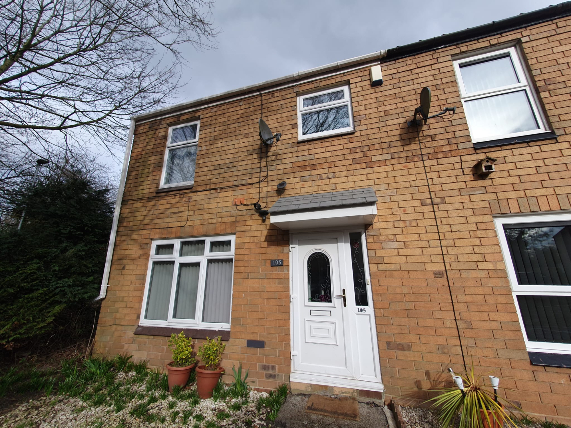 3 bedroom End of terrace House Heather Close, WA3 Property Search