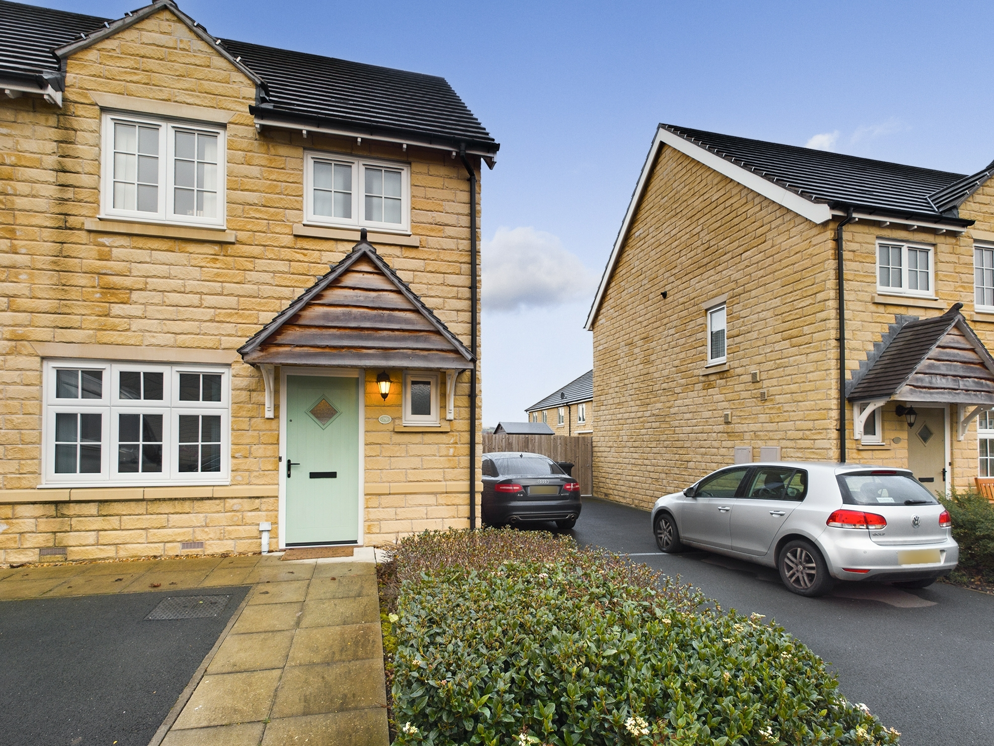 3 bedroom Townhouse Hawthorne Road, Steeton, BD20 Property Search
