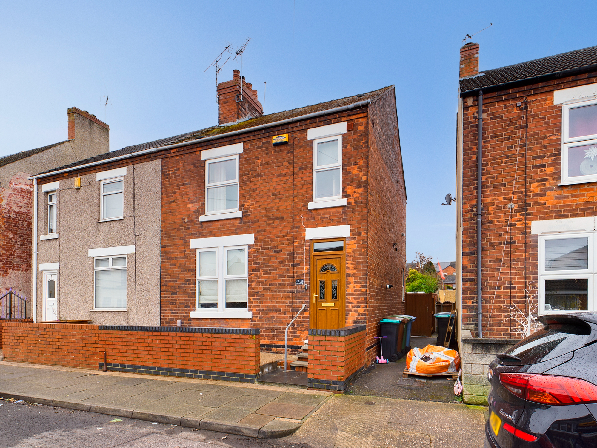 2 bedroom Semidetached House Crown Street, NG18 Property Search
