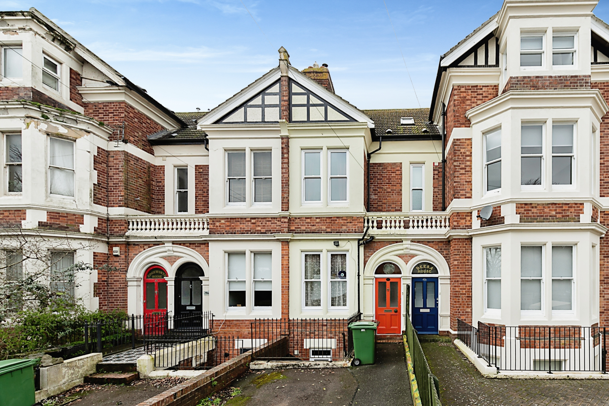 3 bedroom Terraced House Chapel Park Road, TN37 Property Search