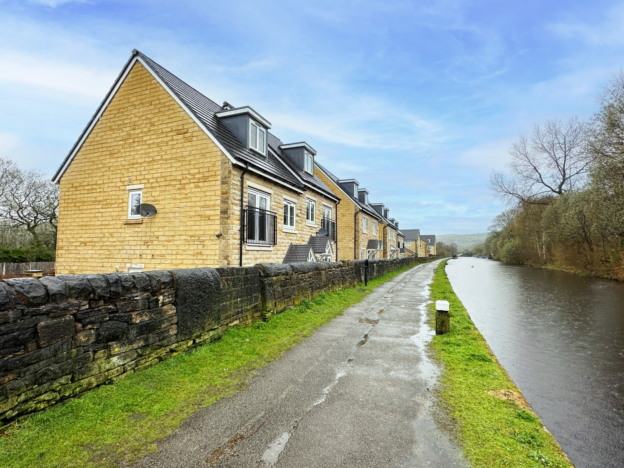 3 bedroom Semidetached House Lockside, OL15 Property Search Strike