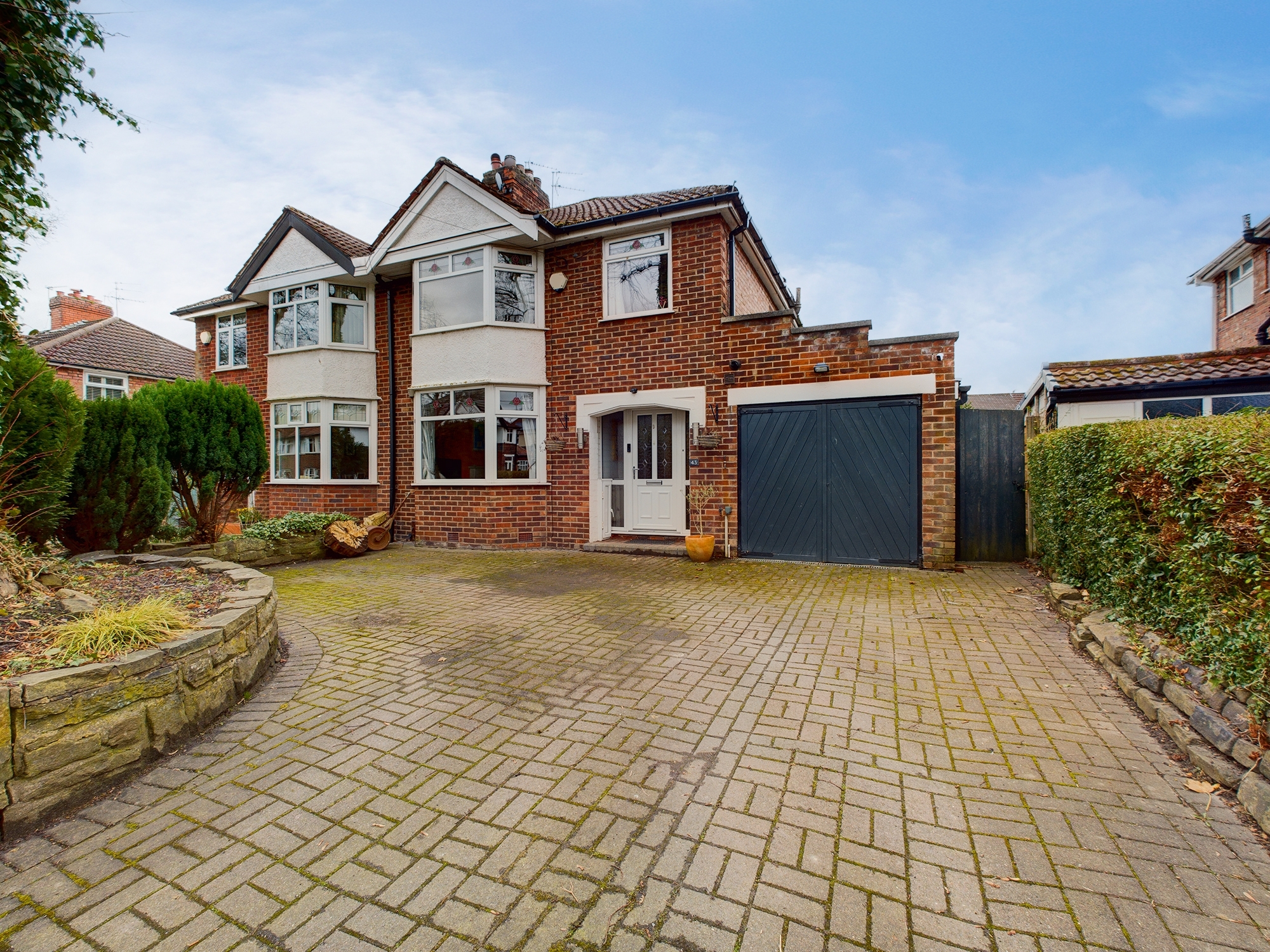 3 bedroom Semidetached House St. Crescent, M6 Property