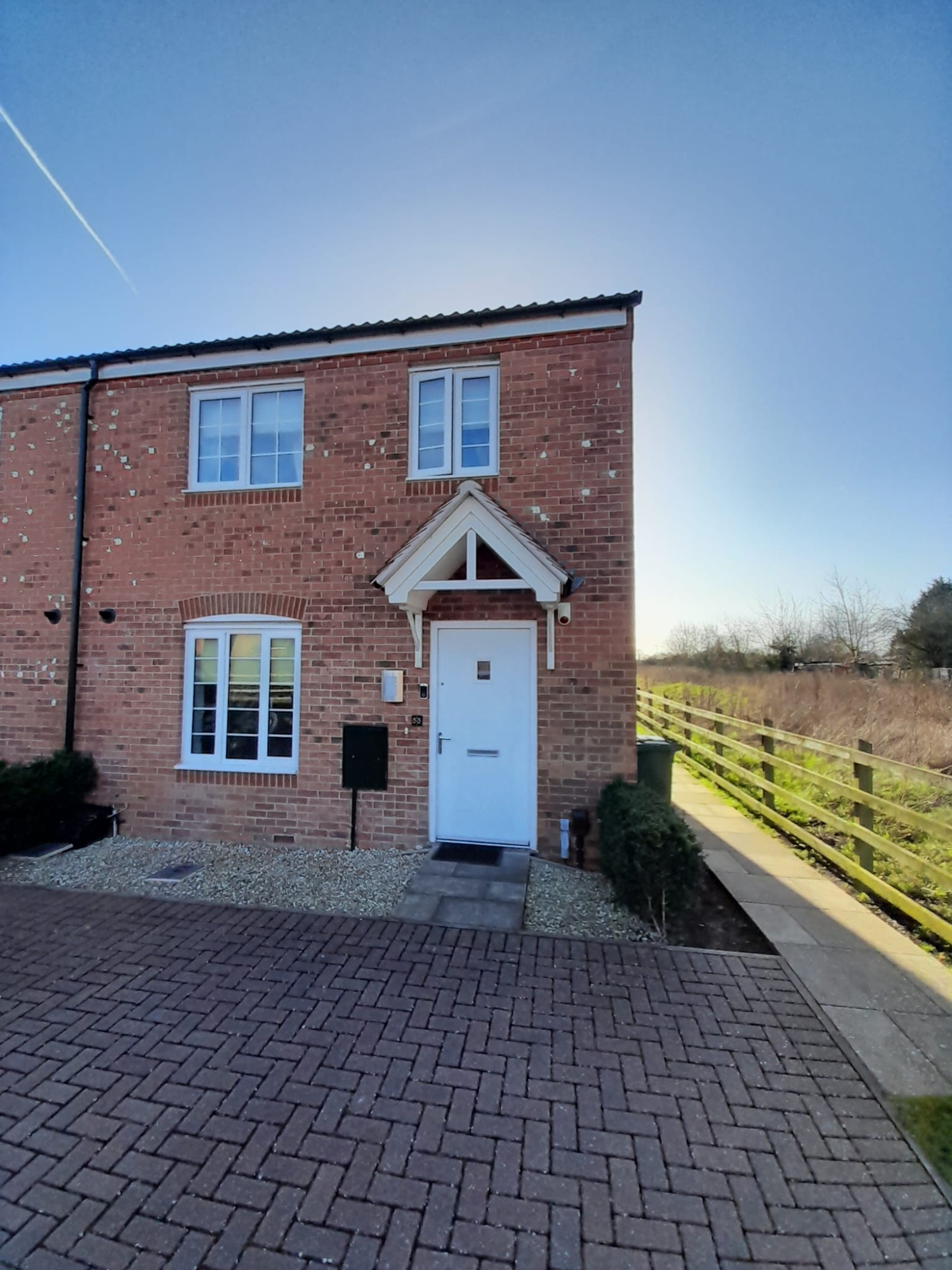 3 bedroom End of terrace House Bosworth Way, LE3 Property Search