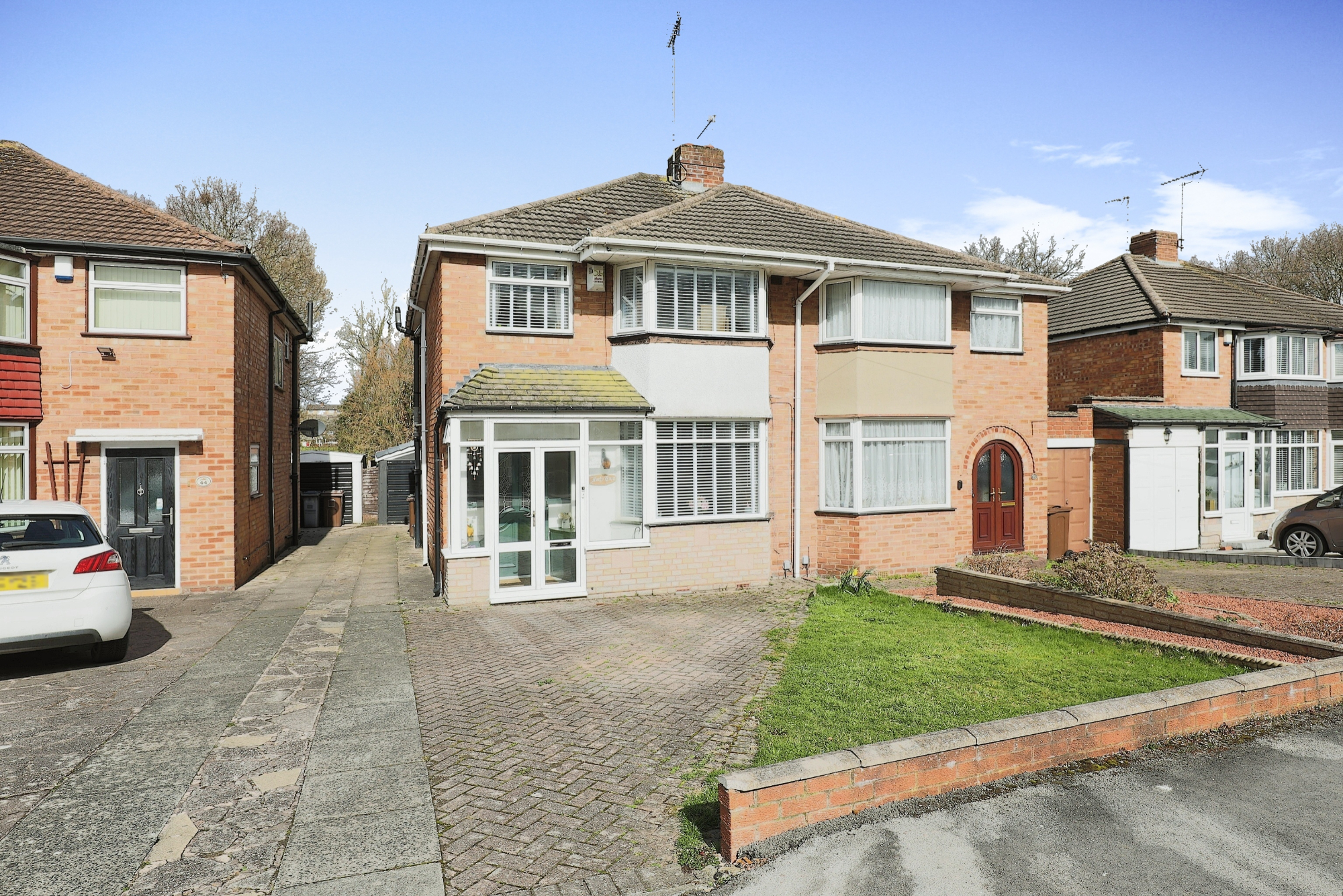 3 bedroom Semidetached House Corinne Croft, B37 Property Search