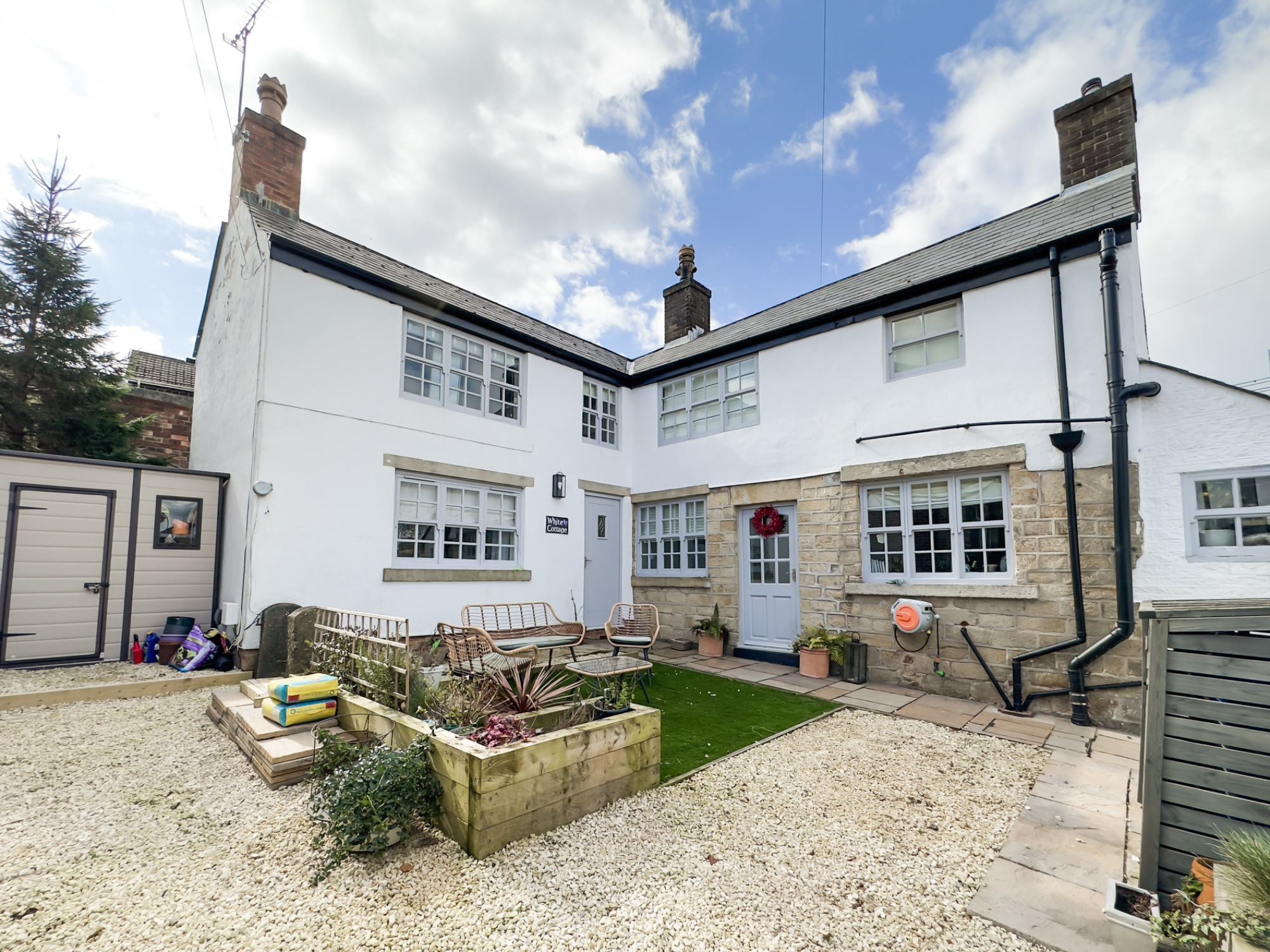 3 bedroom Detached House Victoria Road, Stocksbridge, S36 Property