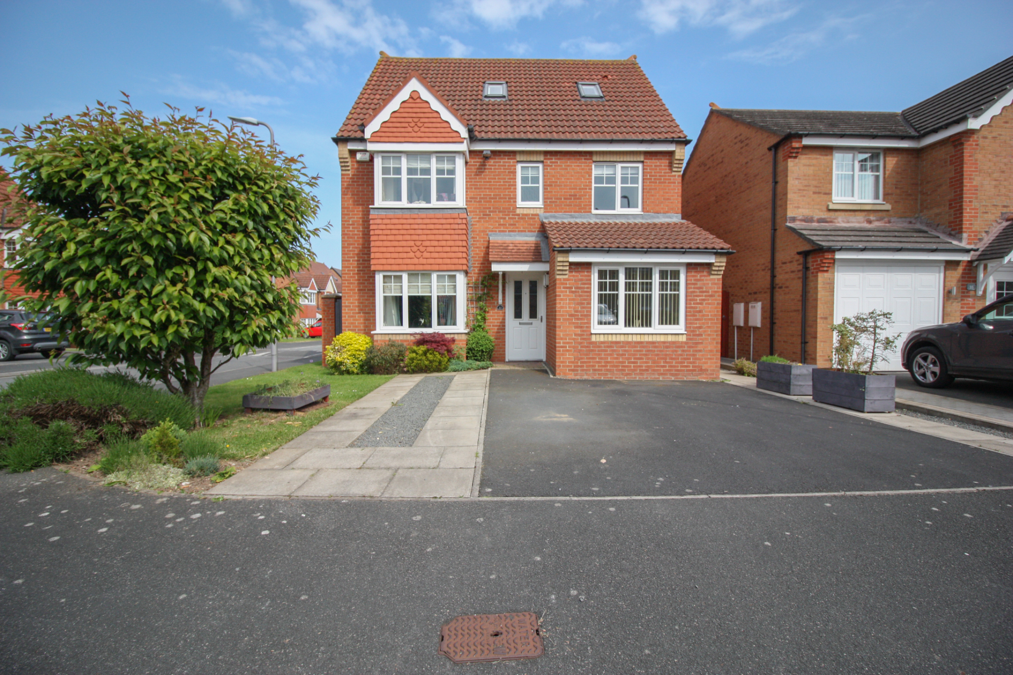 5 bedroom Detached House Grenadier Close, TS18 Property Search Strike